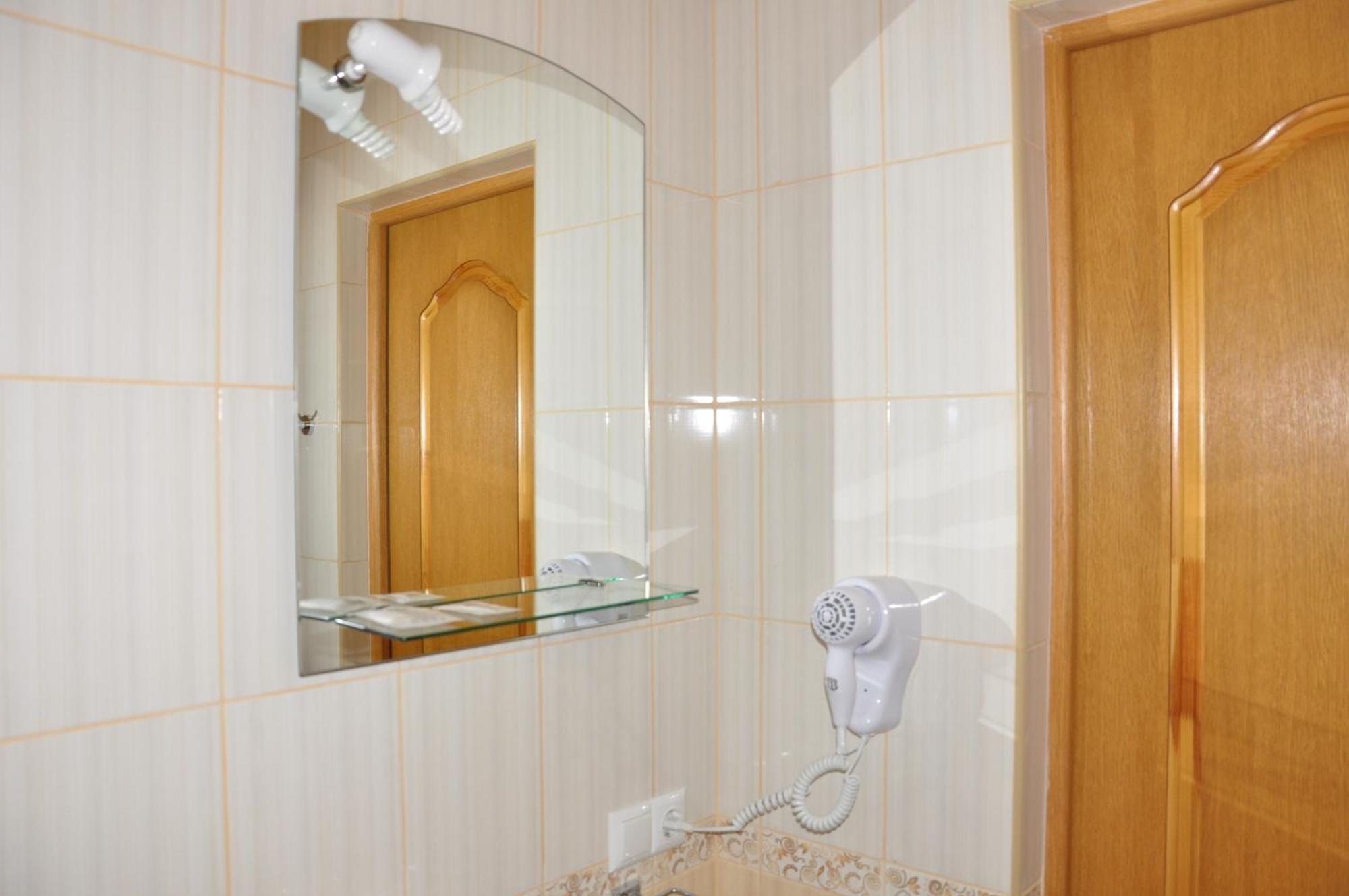 Focus Hotel Khust Oda fotoğraf