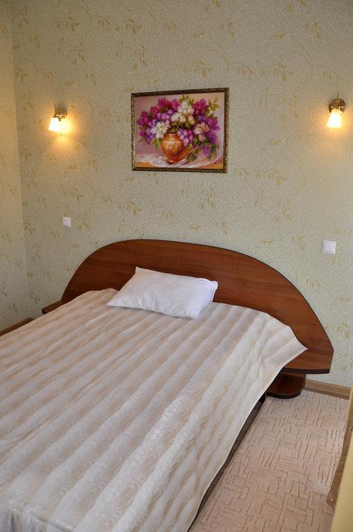 Focus Hotel Khust Dış mekan fotoğraf